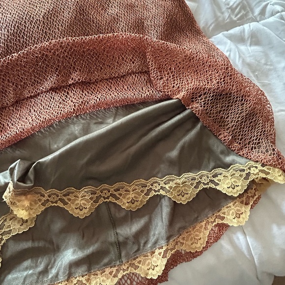 Vintage Bronze Damianou Mesh Metallic Evening Dress. - Picture 8 of 9